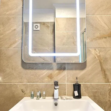 Moonstar - N Pools * 马马亚